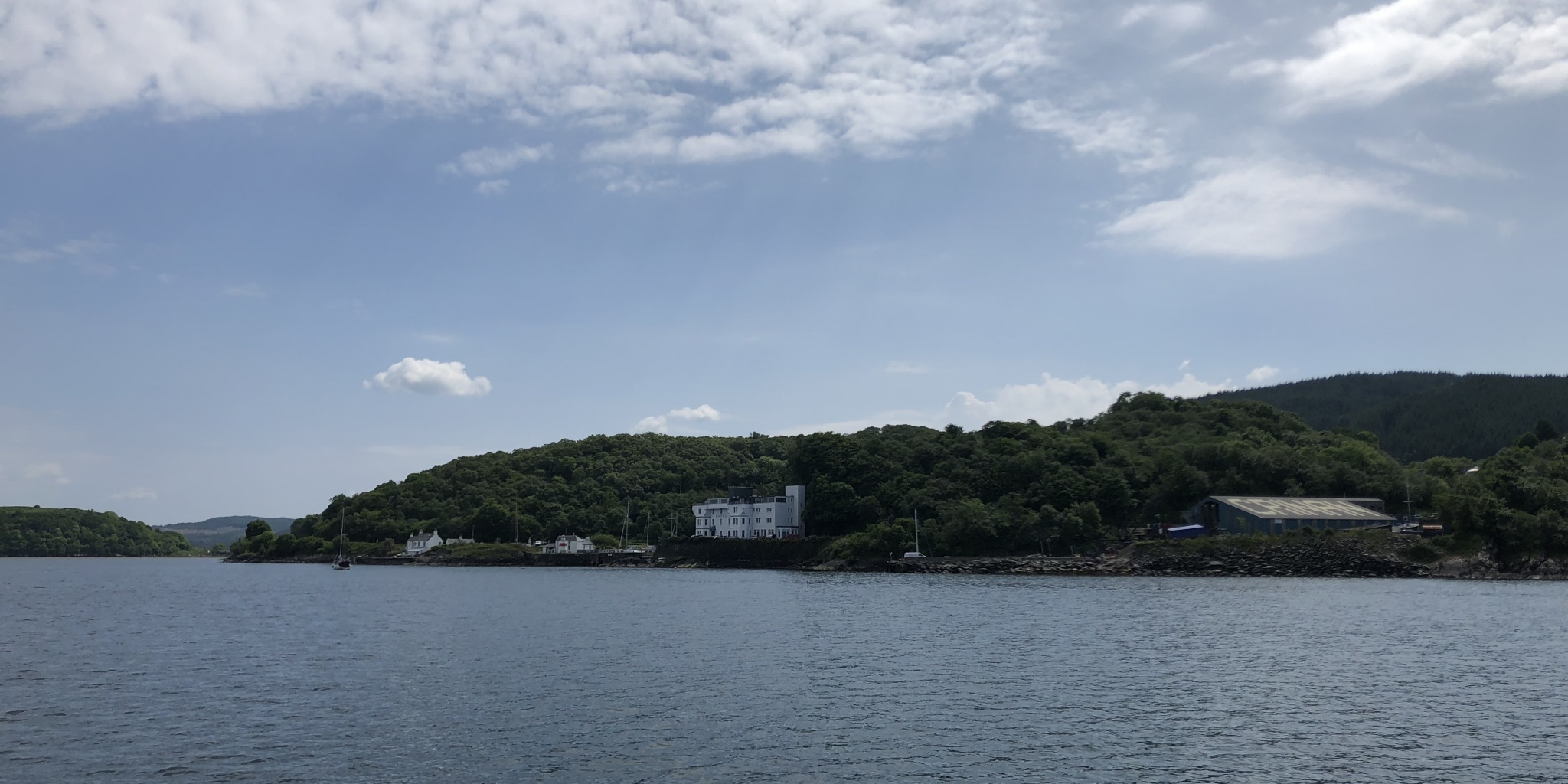 Arrive by boat to Crinan Hotel